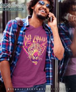 Def Leppard Leopard V Neck TShirt