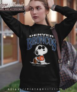 Denver Broncos Snoopy Joe Cartoon Nfl Football Sweatshirt