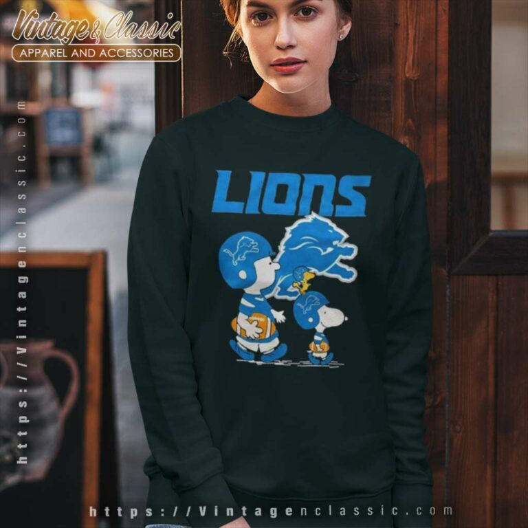 Detroit Lions Peanuts Snoopy Charlie Brown And Woodstock Sweatshirt Detroit Lions Peanuts Snoopy Charlie Brown And Woodstock Sweatshirt