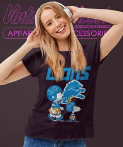 Detroit Lions Peanuts Snoopy Charlie Brown And Woodstock Women TShirt