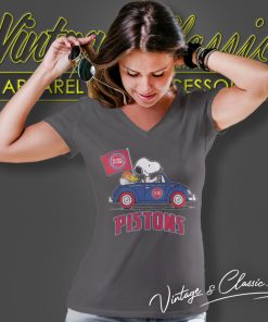 Detroit Pistons Shirt Basketball Snoopy Dog Driving Car V Neck TShirt