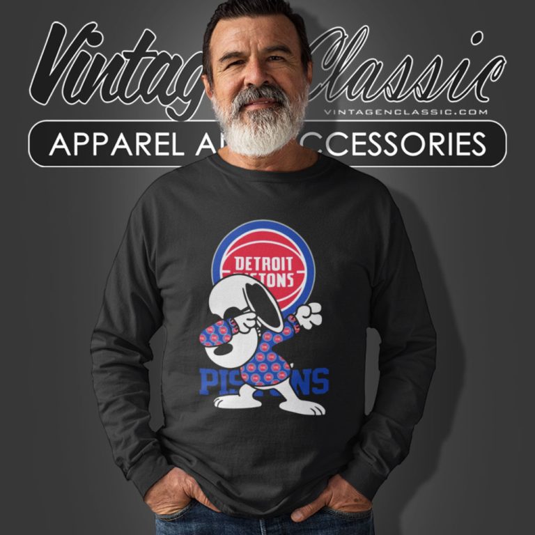 Detroit Pistons Snoopy Dabbing Long Sleeve Tee Detroit Pistons Snoopy Dabbing Long Sleeve Tee