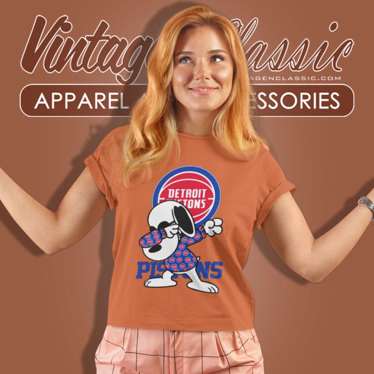 Detroit Pistons Snoopy Dabbing Women T Shirt Detroit Pistons Snoopy Dabbing Women T Shirt