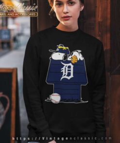 Detroit Tigers Snoopy And Woodstock Resting Together Mlb Sweatshirt