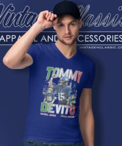 Devito Tommy Cutlets Giants Qb Italian V Neck TShirt