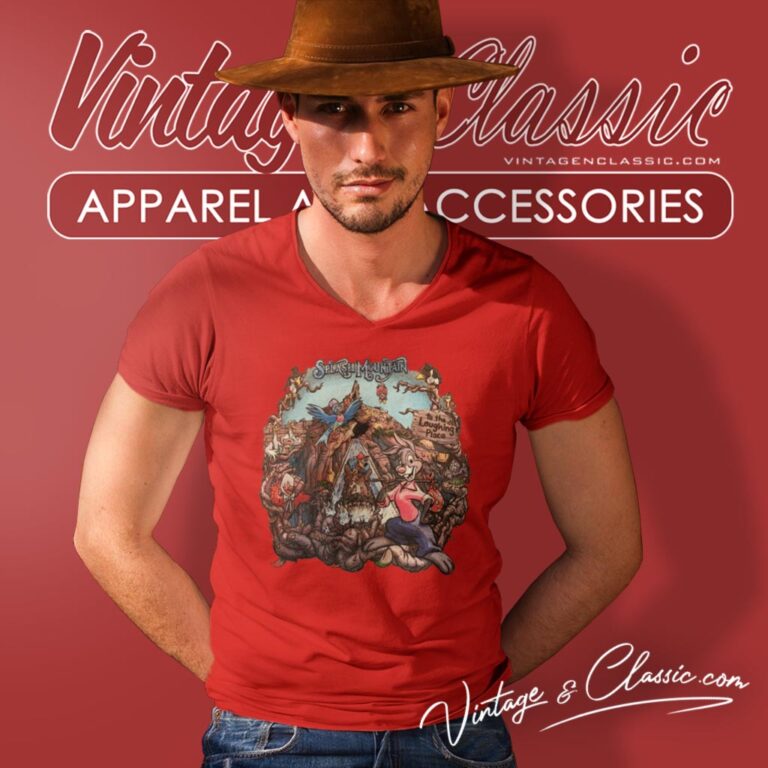 Disney Disneyland Splash Mountain V Neck TShirt Disney Disneyland Splash Mountain V Neck TShirt