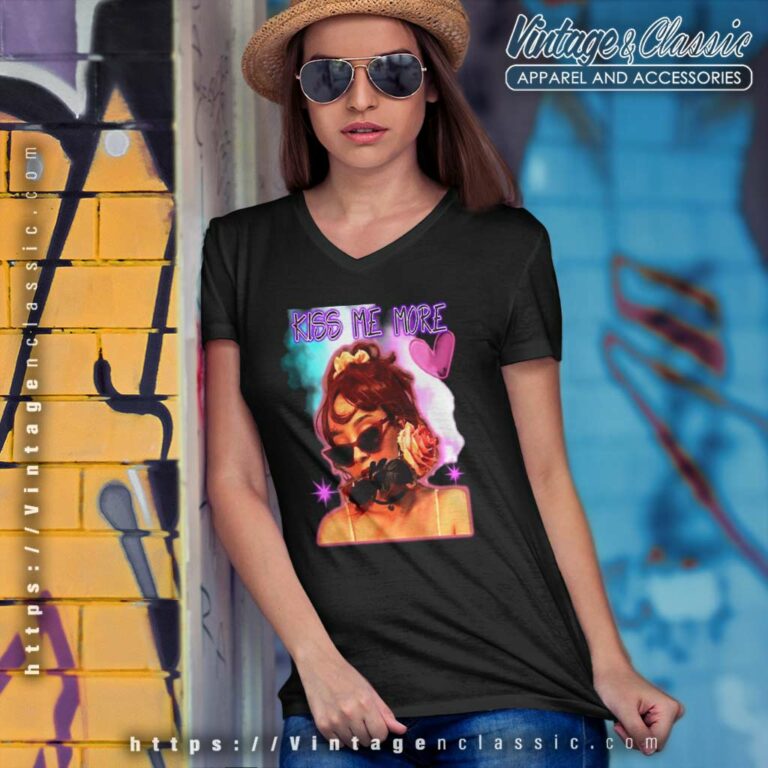 Doja Cat Retro V Neck TShirt Doja Cat Retro V Neck TShirt
