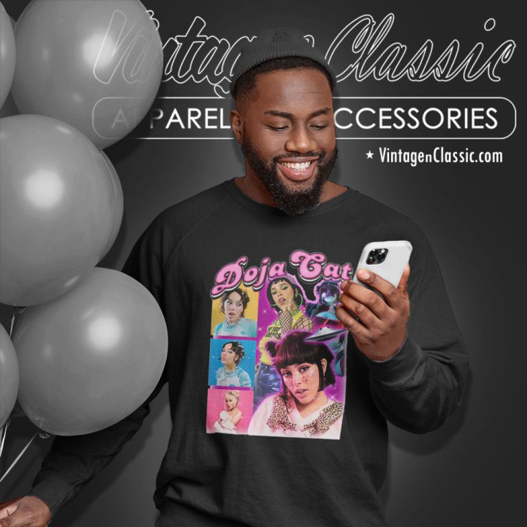 Doja Cat Shirt 2022 90s Style Bootleg Valkyrie Sweatshirt Doja Cat Shirt 2022 90s Style Bootleg Valkyrie Sweatshirt