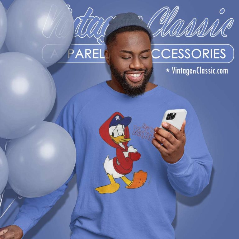 Donald Duck Mlb New York Yankees Sweatshirt Donald Duck Mlb New York Yankees Sweatshirt