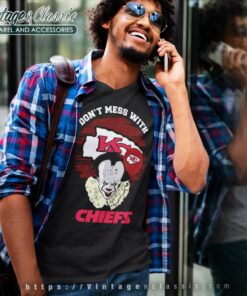 Dont Mess With Kansas City Chiefs Pennywise V Neck TShirt