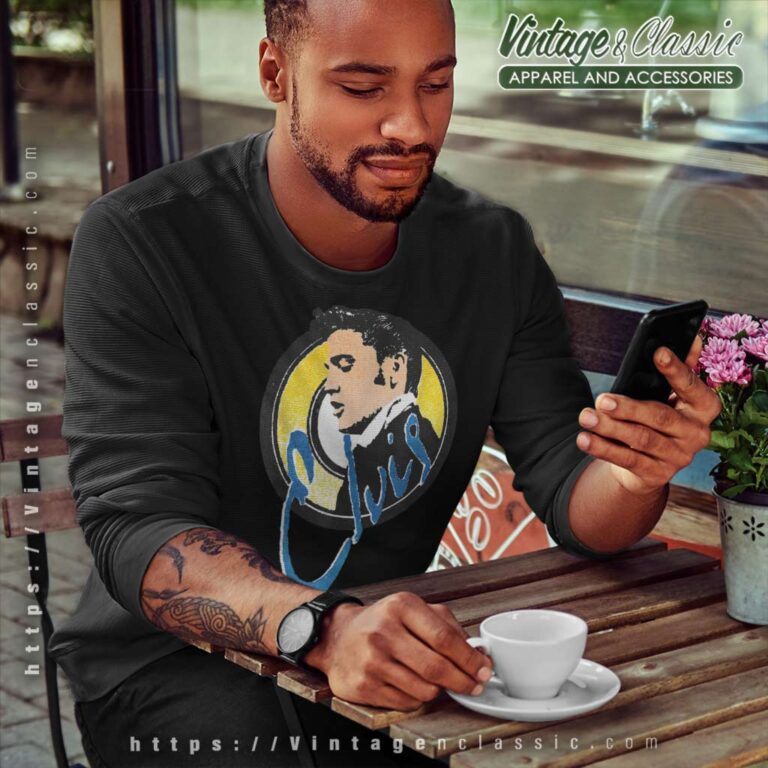 Elvis Presley Official Vintage Circle Sweatshirt Elvis Presley Official Vintage Circle Sweatshirt