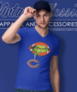 Ew People The Grinch Hold Chicago Bears Logo V Neck TShirt