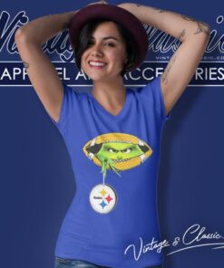 Ew People The Grinch Hold Pittsburgh Steelers Logo V Neck TShirt