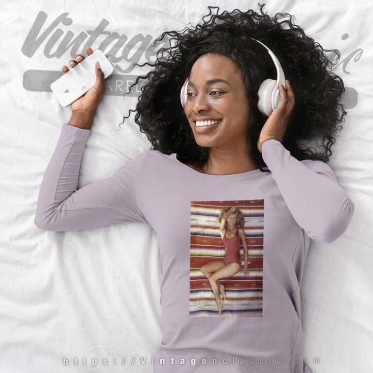 Farrah Fawcett Red Swimsuit Poster Long Sleeve Tee Farrah Fawcett Red Swimsuit Poster Long Sleeve Tee