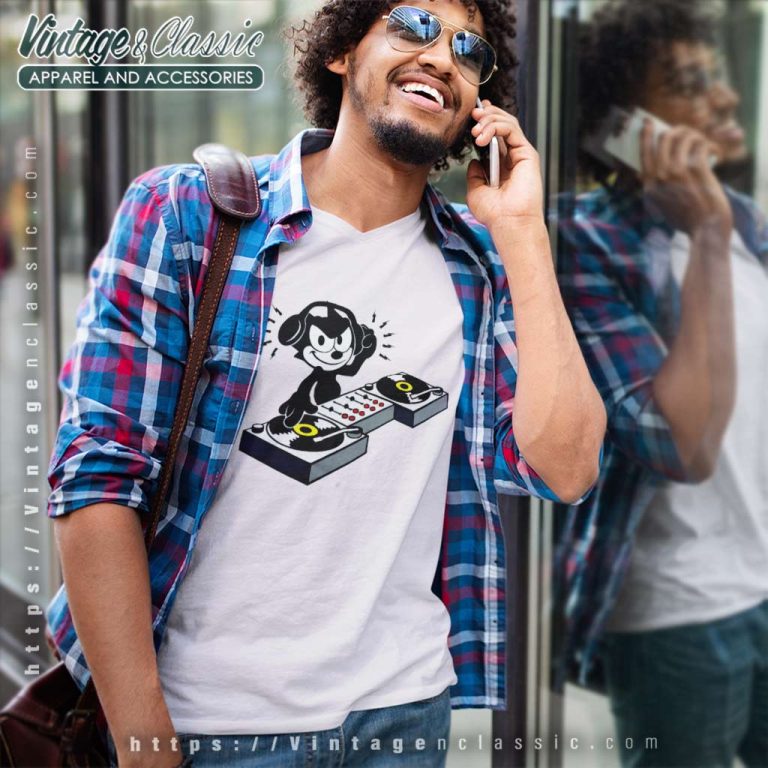 Felix The Cat Dj V Neck TShirt Felix The Cat Dj V Neck TShirt