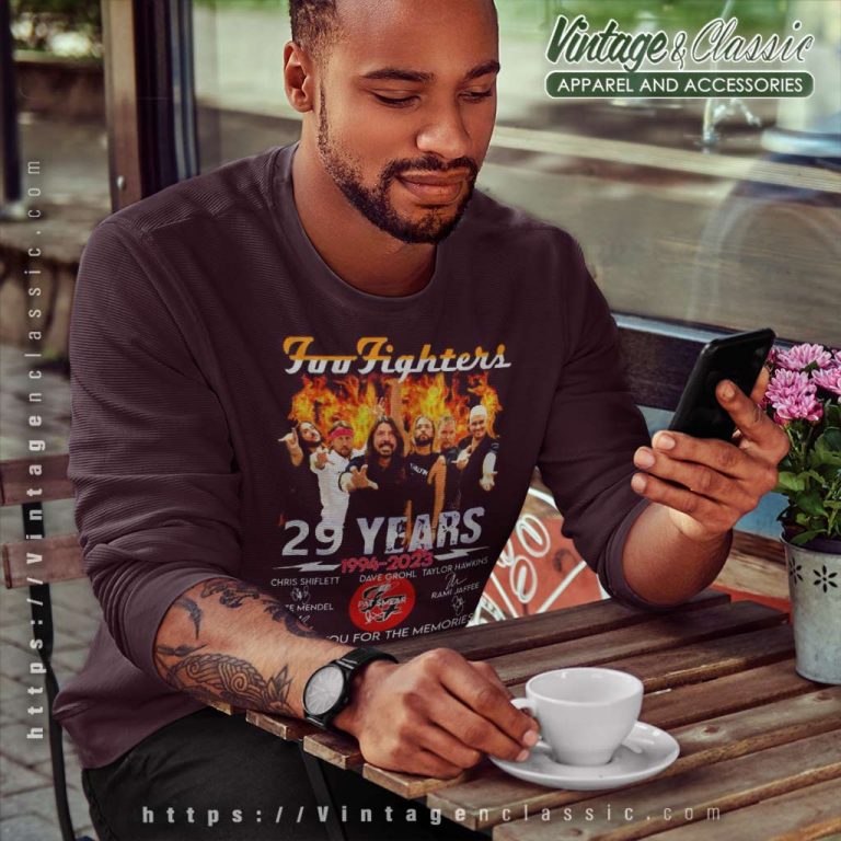 Foo Fighters Shirt 29 Years 1994 2023 Thank You For The Memories Signatures Sweatshirt Foo Fighters Shirt 29 Years 1994 2023 Thank You For The Memories Signatures Sweatshirt