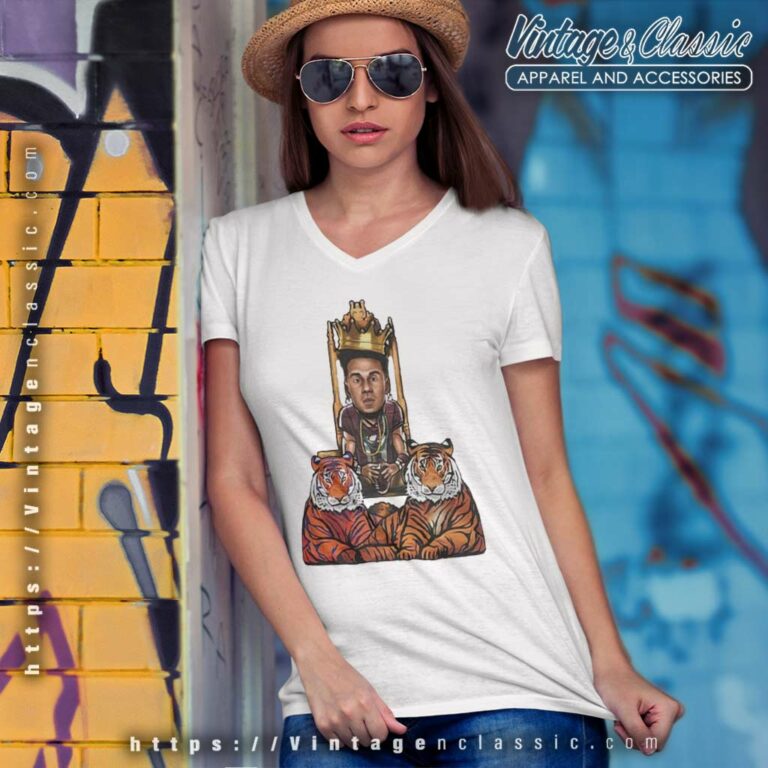 Fsu Jordan Travis Tiger King Shirt Qb Jordan Travis 13 V Neck TShirt Fsu Jordan Travis Tiger King Shirt Qb Jordan Travis 13 V Neck TShirt