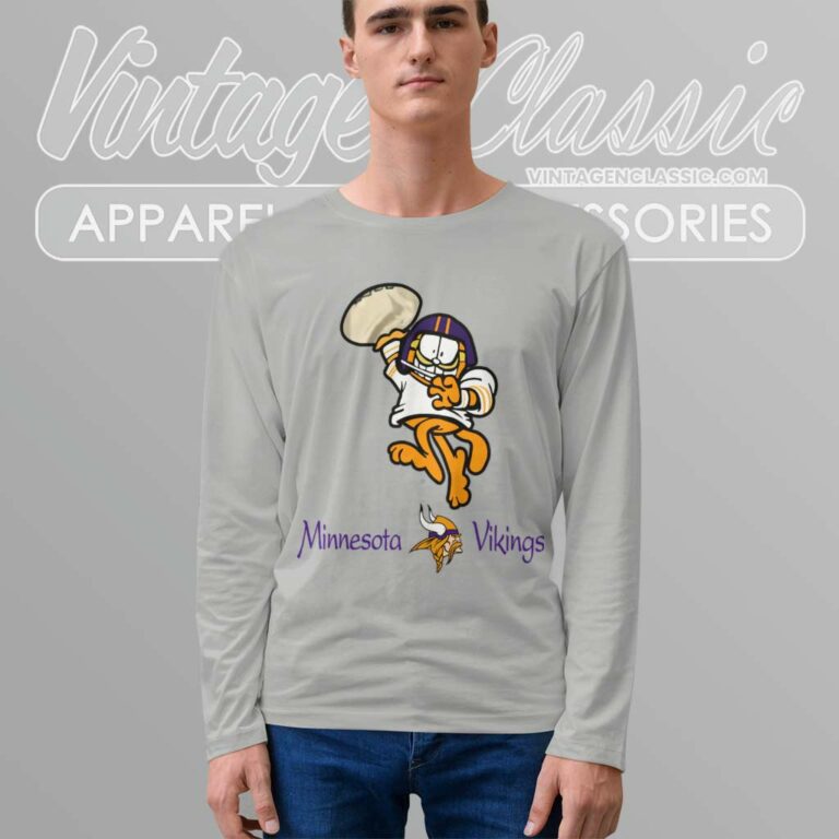 Garfield Minnesota Vikings Long Sleeve Tee Garfield Minnesota Vikings Long Sleeve Tee