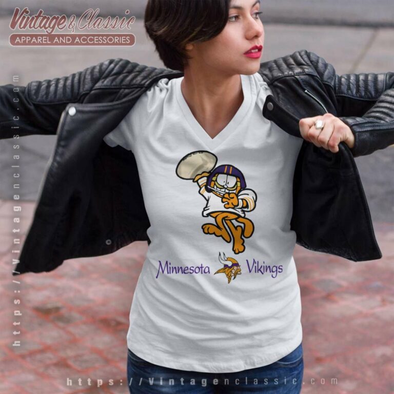 Garfield Minnesota Vikings V Neck TShirt Garfield Minnesota Vikings V Neck TShirt