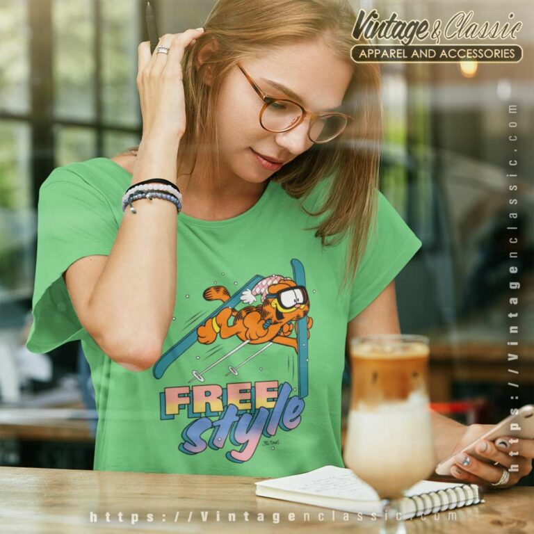 Garfield Skiing Women TShirt Garfield Skiing Women TShirt