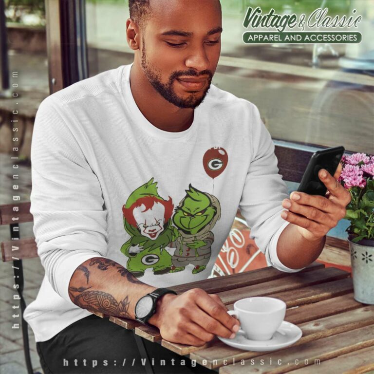 Green Bay Packers Pennywise Grinch Christmas Sweatshirt Green Bay Packers Pennywise Grinch Christmas Sweatshirt