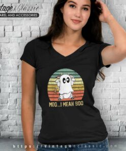 Ghost Cow Moo I Mean Boo Halloween 2023 V Neck TShirt