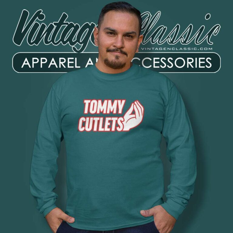 Giants Tommy Cutlets Devito Long Sleeve Tee Giants Tommy Cutlets Devito Long Sleeve Tee