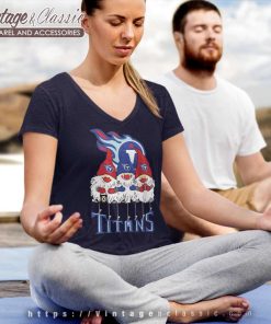 Gnome Xmas Tennessee Titans V Neck TShirt