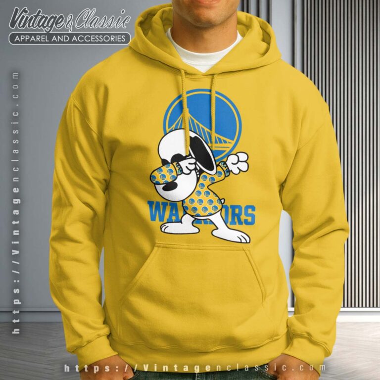 Golden State Warriors Snoopy Dabbing Yellow Hoodie Golden State Warriors Snoopy Dabbing Yellow Hoodie