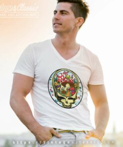 Grateful Dead Shirt Dancing Bears And Mushrooms By Little Dasypus V Neck TShirt