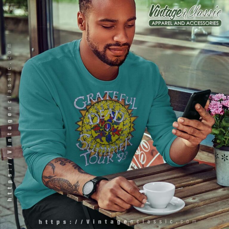 Grateful Dead Summer Tour 1993 Sweatshirt Grateful Dead Summer Tour 1993 Sweatshirt