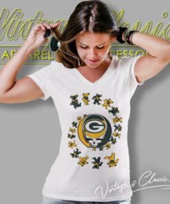 Green Bay Packers Nfl Grateful Dancing Bears V Neck TShirt