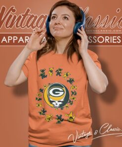 Green Bay Packers Nfl Grateful Dancing Bears Women T Shirt