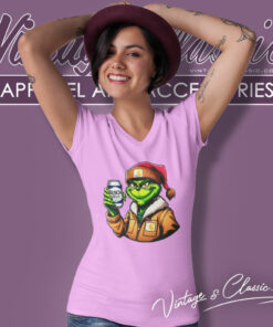 Grinch Drinking Beer Busch Light V Neck TShirt 1