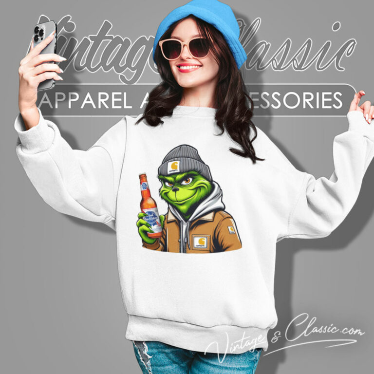 Grinch Drinking Beer Pabst Blue Ribbon Sweatshirt Grinch Drinking Beer Pabst Blue Ribbon Sweatshirt