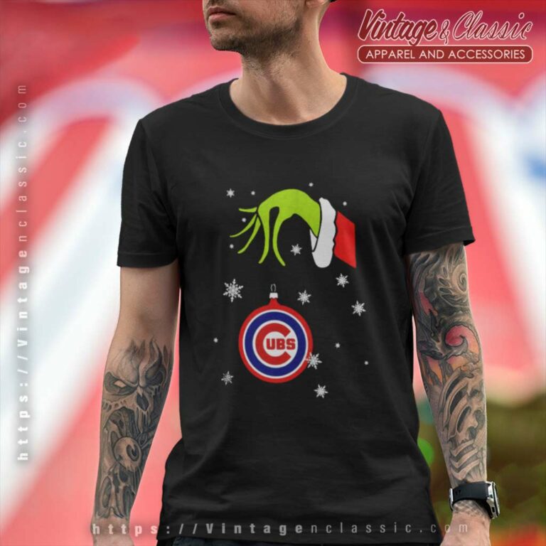 Grinch Hand Holding Ornament Chicago Cubs Snowflake Christmas T Shirt Grinch Hand Holding Ornament Chicago Cubs Snowflake Christmas T Shirt