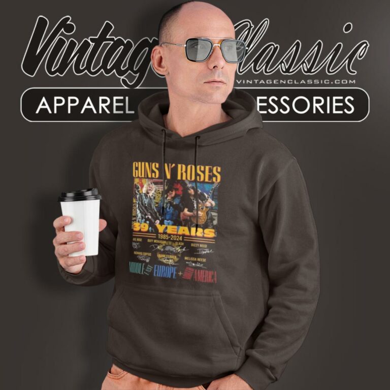 Guns N Rose Shirt 39 Years 1985 2024 Middle East Europe North America Signatures Hoodie Guns N Rose Shirt 39 Years 1985 2024 Middle East Europe North America Signatures Hoodie