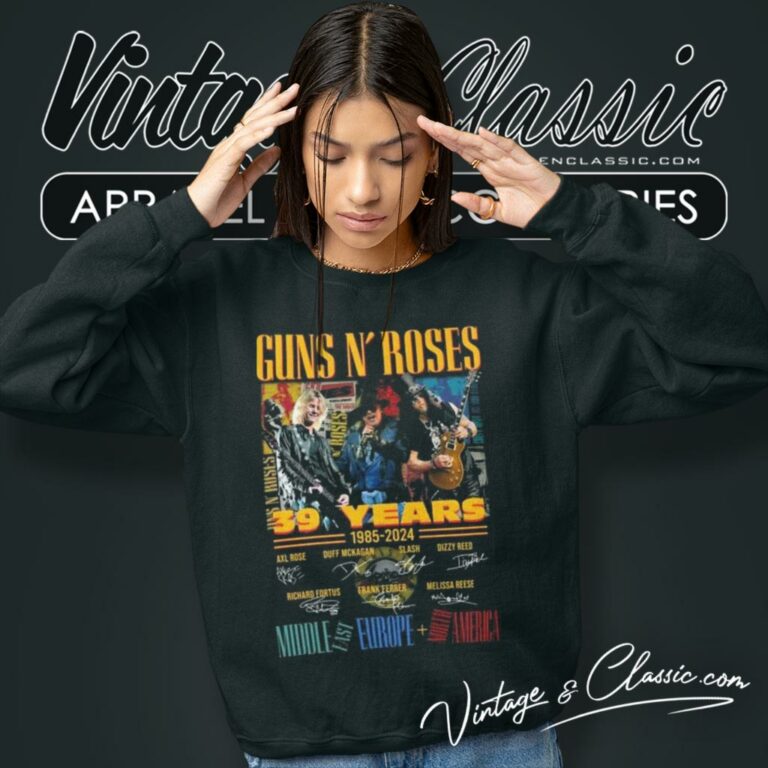 Guns N Rose Shirt 39 Years 1985 2024 Middle East Europe North America Signatures Sweatshirt Guns N Rose Shirt 39 Years 1985 2024 Middle East Europe North America Signatures Sweatshirt