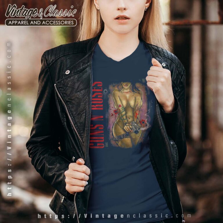 Guns N Roses Gunslinger Vneck Guns N Roses Gunslinger Vneck