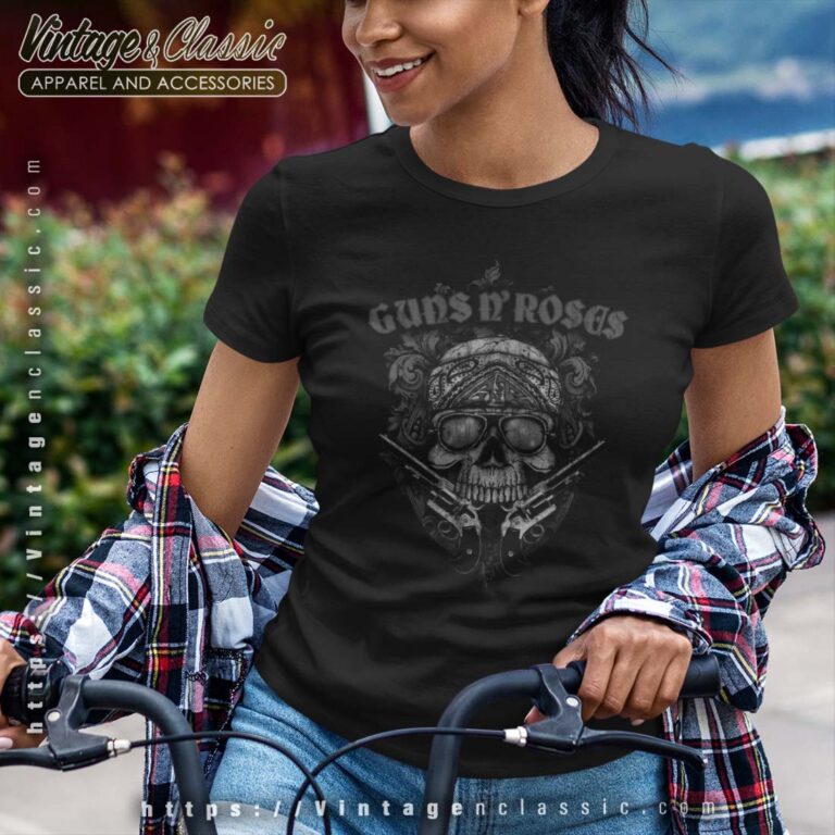 Guns N Roses Skull Guns Bandanna Tshirt Guns N Roses Skull Guns Bandanna Tshirt