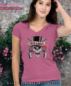 Guns N Roses Top Hat Skull Vneck