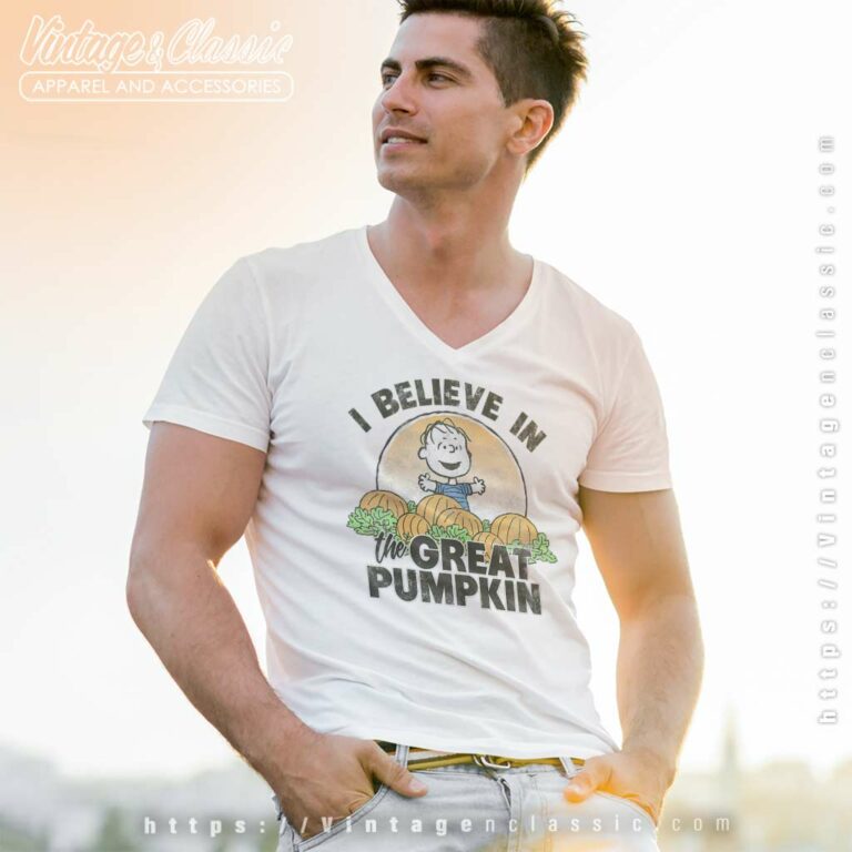 Halloween I Believe In The Great Pumpkin V Neck TShirt Halloween I Believe In The Great Pumpkin V Neck TShirt