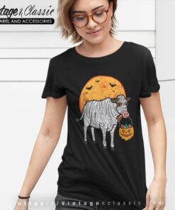 Halloween Mummy Cow Trick Treat Farm Women TShirt