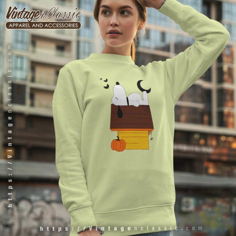 Halloween Snoopy House With Pumpkin Sweatshirt Halloween Snoopy House With Pumpkin Sweatshirt