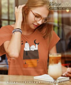 Halloween Snoopy House With Pumpkin Women TShirt