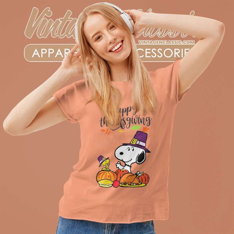 Happy Thanksgiving Snoopy Women TShirt Happy Thanksgiving Snoopy Women TShirt