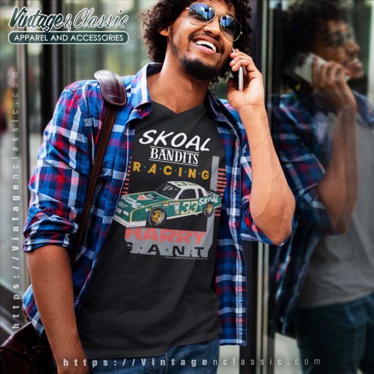 Harry Gant The Skoal Bandit Nascar V Neck TShirt Harry Gant The Skoal Bandit Nascar V Neck TShirt