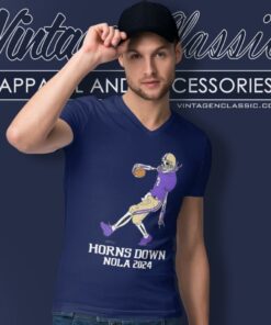 Horns Down Nola 2024 Washington Huskies V Neck TShirt