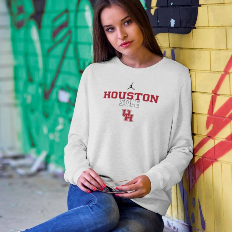 Houston Cougars Jordan On Court Bench SWEATSHIRT Houston Cougars Jordan On Court Bench SWEATSHIRT