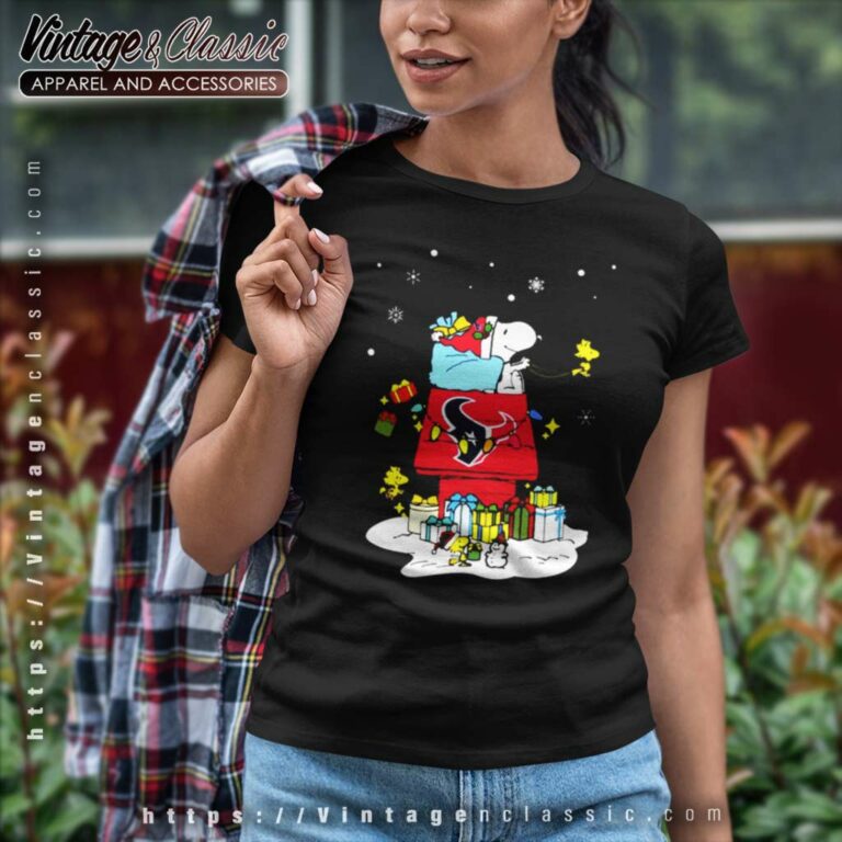 Houston Texans Santa Snoopy Wish You A Merry Christmas Women TShirt Houston Texans Santa Snoopy Wish You A Merry Christmas Women TShirt